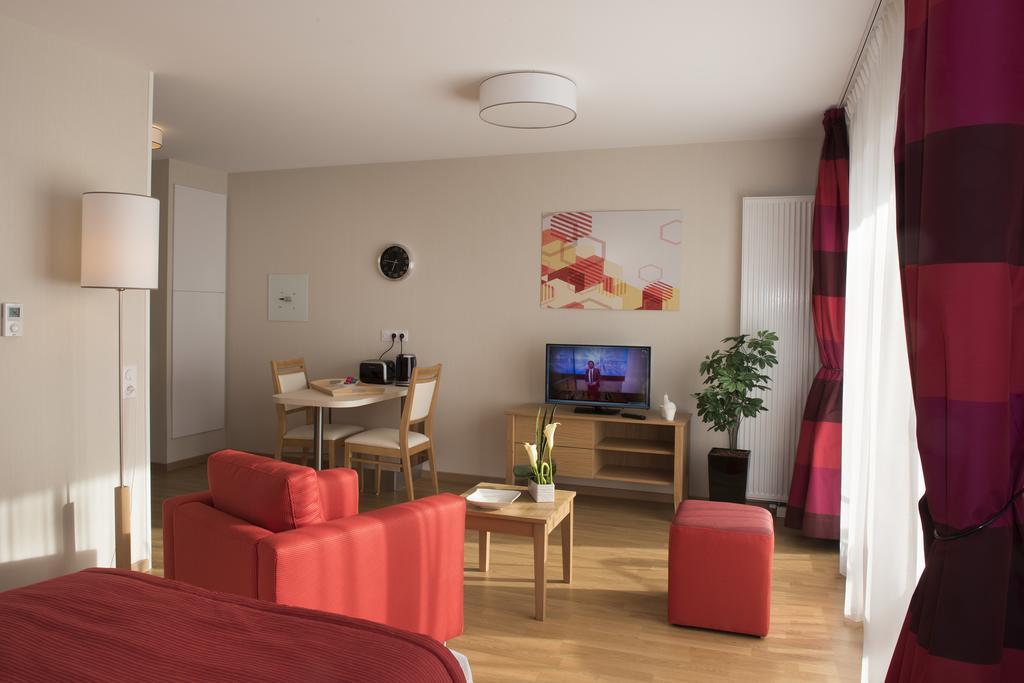 Domitys Le Palmier Du Roi Aparthotel Pau Quarto foto